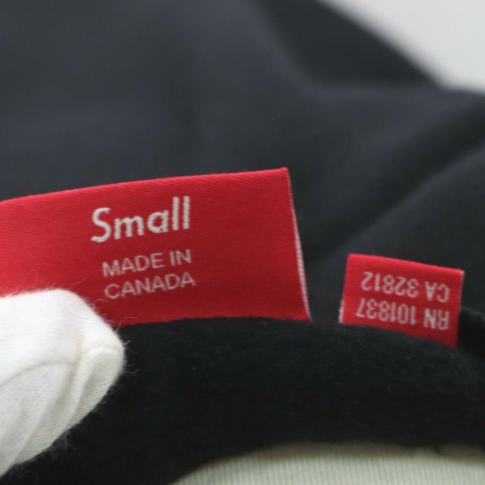 Supreme 16AW Black Brush Script Crewneck 861452 - Picture 3 of 12